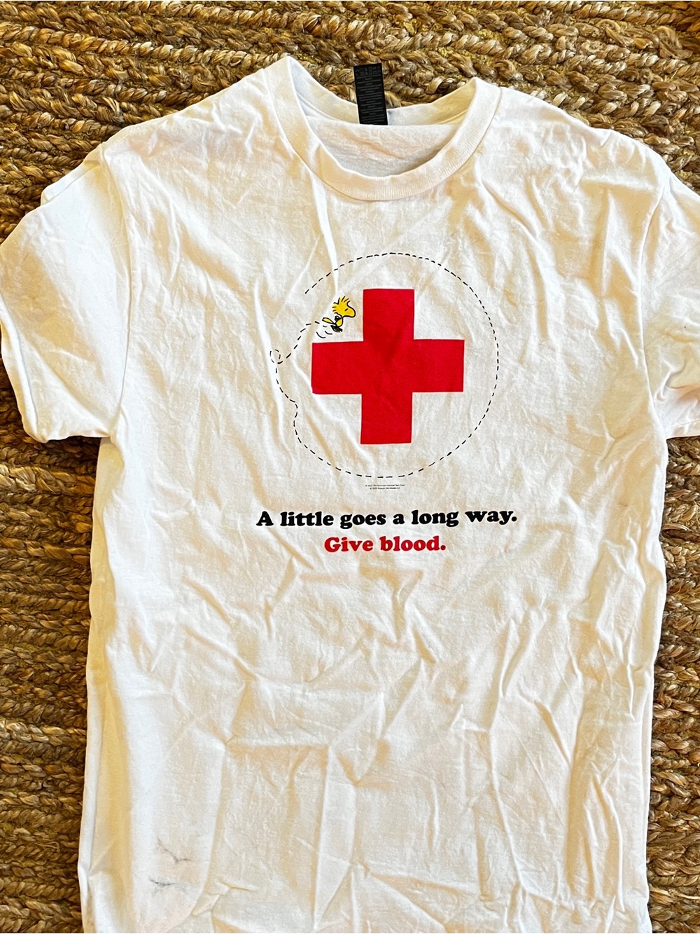 White Short-Sleeve Graphic Tee — Give Blood Red Cross